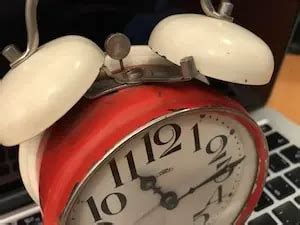 set an alarm for 5:00|Online Alarm Clock .